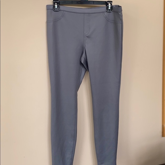vera wang stretch pants